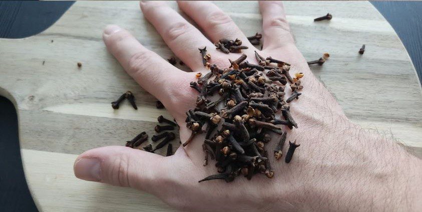 The Amazing Effects of Cloves on Your Hands