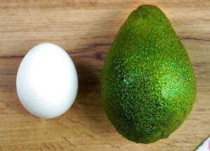 When you have 1 avocado and 2 eggs, make this delicious breakfast!